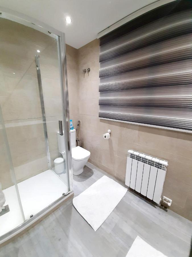 Nur Apartment Terrassa Eksteriør billede