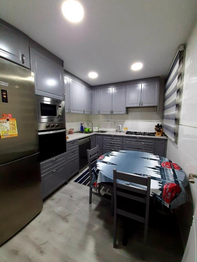 Nur Apartment Terrassa Eksteriør billede